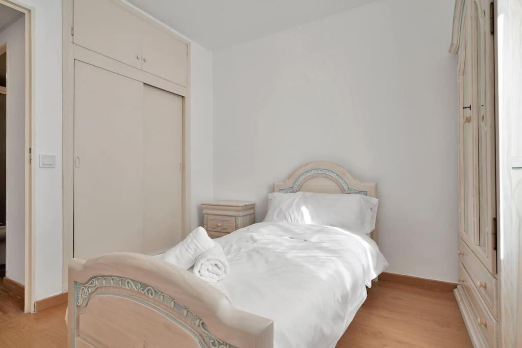 Apartamento En El Centro De San Pedro Alcantara - La Libertad 3 5 4 Marbella Kültér fotó